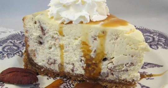 BUTTER PECAN CHEESECAKE