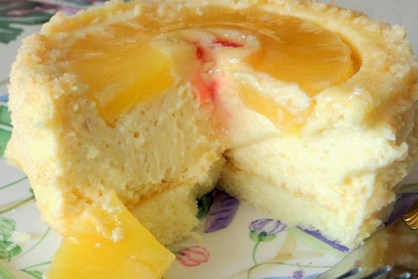 Pineapple Cake with Cheese Cake Filling