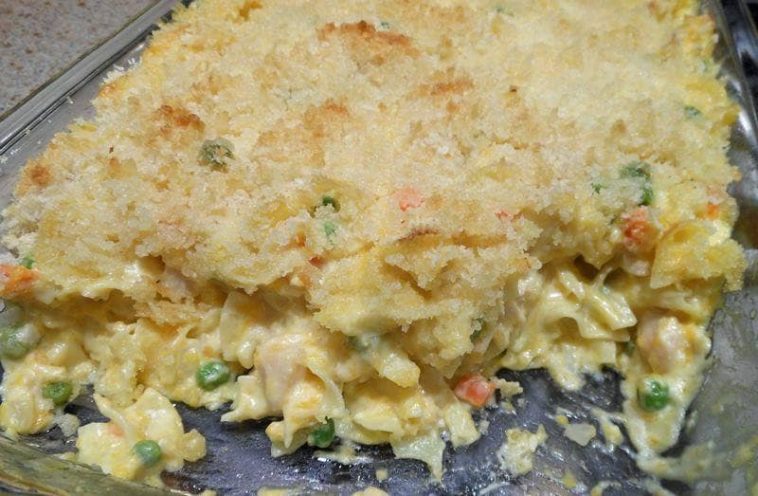 CHICKEN NOODLE BAKE