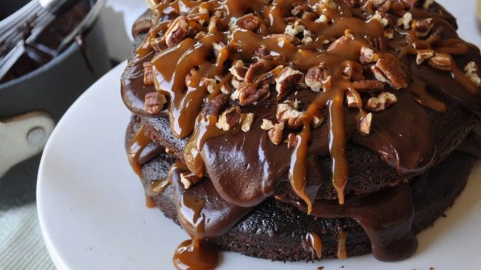 TURTLE CARAMEL CAKE RECIPE