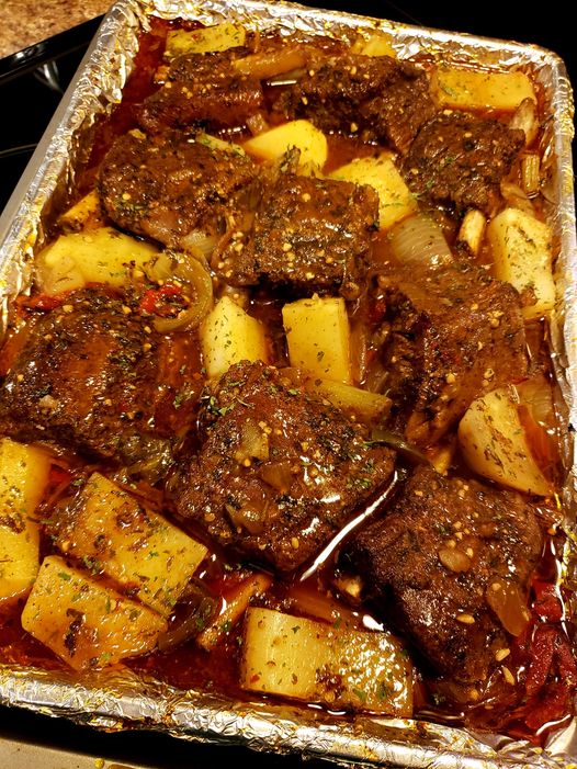 Braised red wine short ribs!