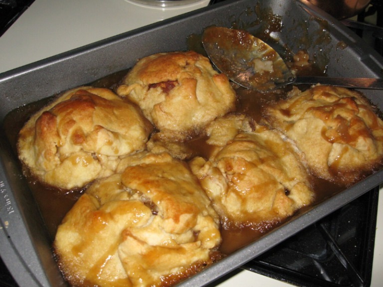 TRISHA YEARWOOD APPLE DUMPLINGS