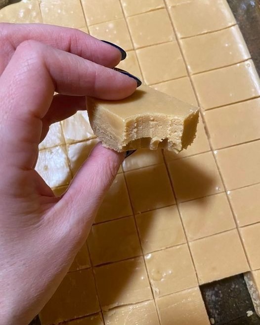 Creamy Peanut Butter Fudge