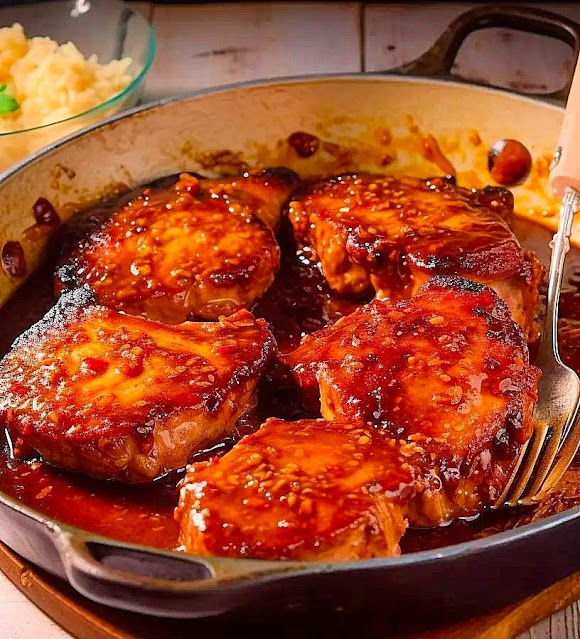 HONEY GARLIC PORK CHOPS