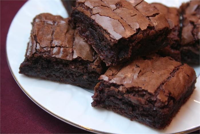 SKINNY FUDGY BROWNIES